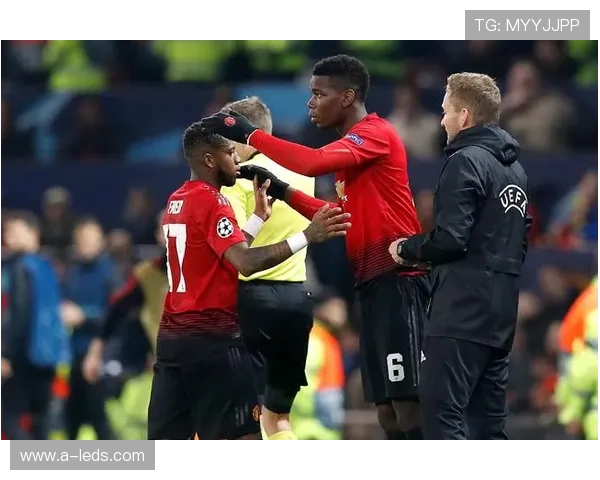 曼联6000万腰王今夏必被清洗 曼联6000万腰王今夏必被清洗